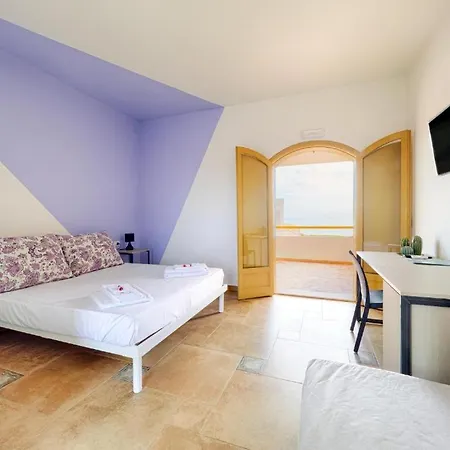 Il Varo A Mare Bed & Breakfast Punta Braccetto