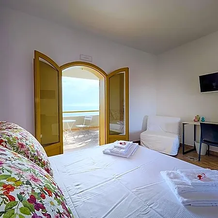 Il Varo A Mare 4* بونتا بروتْشّيتّو