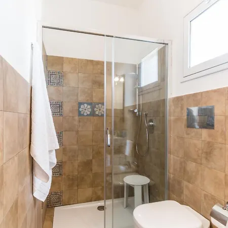 فندق مبيت وإفطار Il Varo A Mare 4*