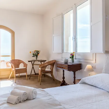 Il Varo A Mare Bed & Breakfast Punta Braccetto