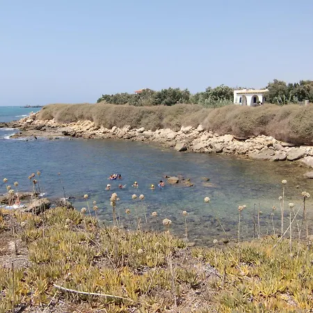 Il Varo A Mare Bed & Breakfast Punta Braccetto